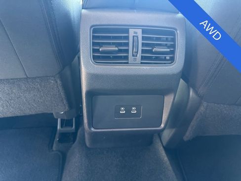 Used 2024 Nissan Rogue SV AWD/4WD image 23