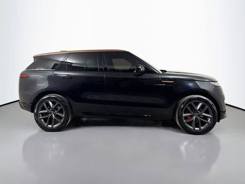 Used 2024 Land Rover Range Rover Sport Dynamic SE AWD/4WD image 4