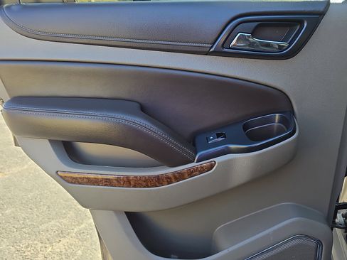 Used 2016 Chevrolet Tahoe LTZ image 25