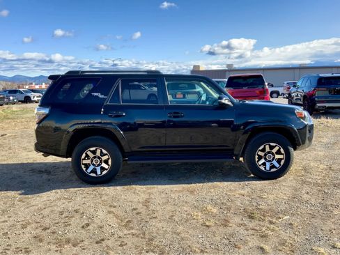 Used 2020 Toyota 4Runner TRD Off-Road Premium image 6