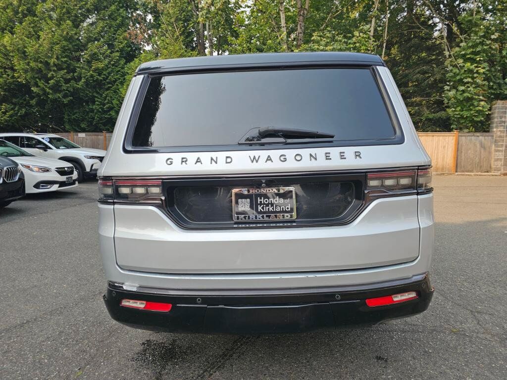 Used 2024 Jeep Grand Wagoneer L Series II w/ Quick Order Packagew 28T AWD/4WD image 6