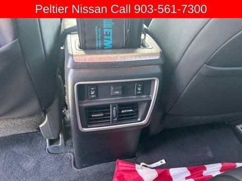 Used 2018 Nissan Murano SL w/ Moonroof Package FWD image 16