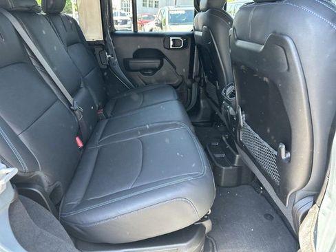 Certified 2025 Jeep Wrangler Unlimited Rubicon 4xe w/ Convenience Group AWD/4WD image 17