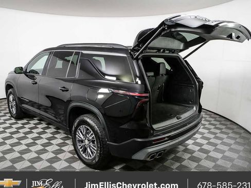 Certified 2025 Chevrolet Traverse LT AWD/4WD image 32
