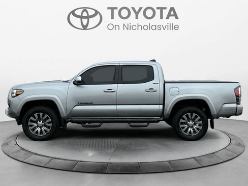 Used 2023 Toyota Tacoma Limited image 3