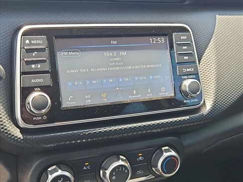 Used 2022 Nissan Kicks S FWD image 19