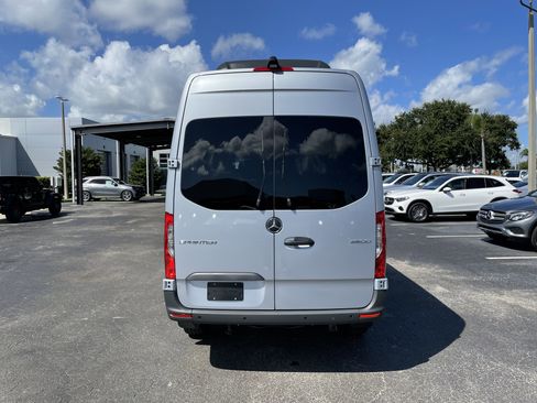 New 2025 Mercedes-Benz Sprinter 2500 image 5