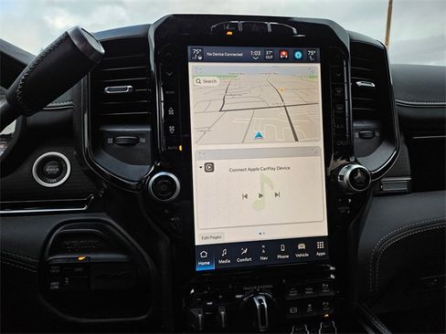 Used 2023 RAM 3500 Limited image 9