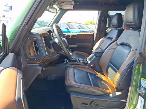 Used 2023 Ford Bronco Outer Banks AWD/4WD image 14