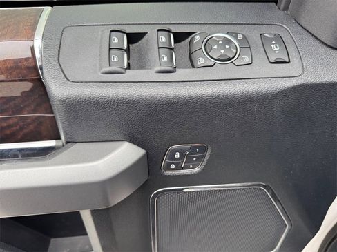 Used 2017 Ford F250 Platinum w/ Platinum Ultimate Package image 20