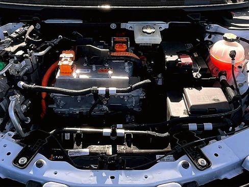 Certified 2025 Cadillac Optiq Luxury 1 image 9