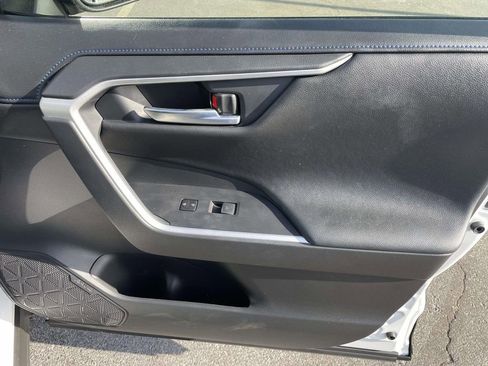 Used 2025 Toyota RAV4 XSE image 45