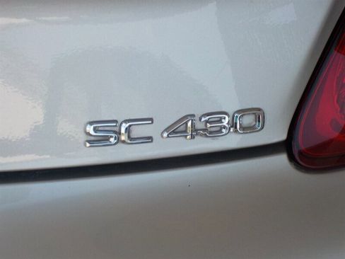 Used 2003 Lexus SC 430 Convertible image 40