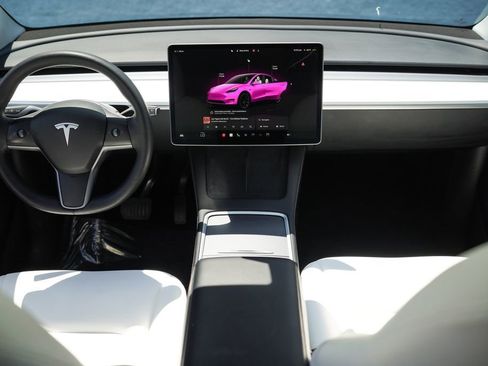 Used 2023 Tesla Model Y Long Range AWD/4WD image 20