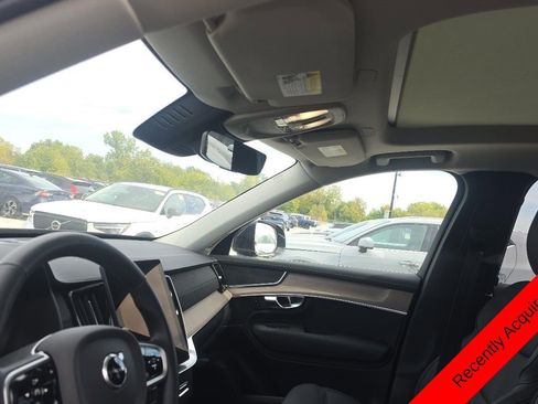 Used 2025 Volvo XC90 B6 Plus image 10