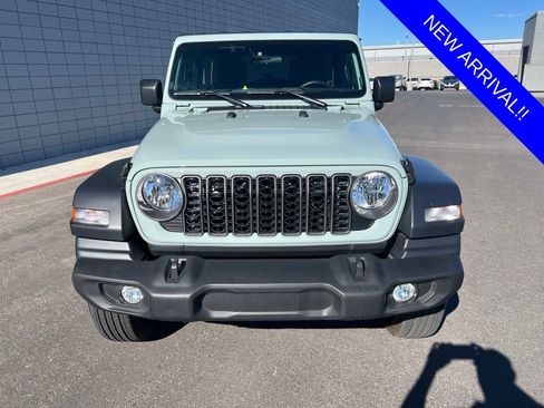 Used 2024 Jeep Wrangler Unlimited Sport AWD/4WD image 6