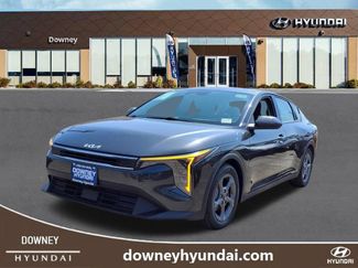 Used 2025 Kia K4 FWD video 1