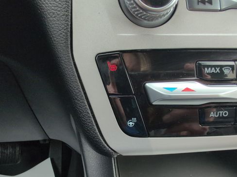 Used 2024 Ford Explorer XLT w/ Equipment Group 202A image 29