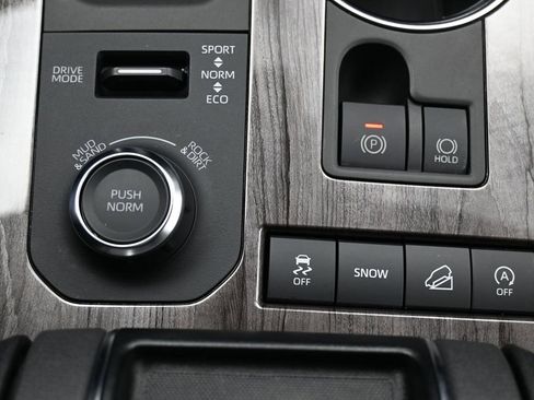 Used 2020 Toyota Highlander Platinum image 27