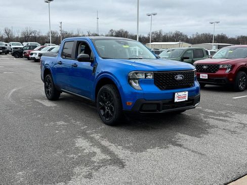 New 2026 Ford Maverick XLT w/ Equipment Group 301A AWD/4WD image 2