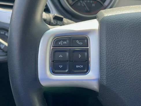 Used 2019 Dodge Journey SE w/ Connectivity Group FWD image 25
