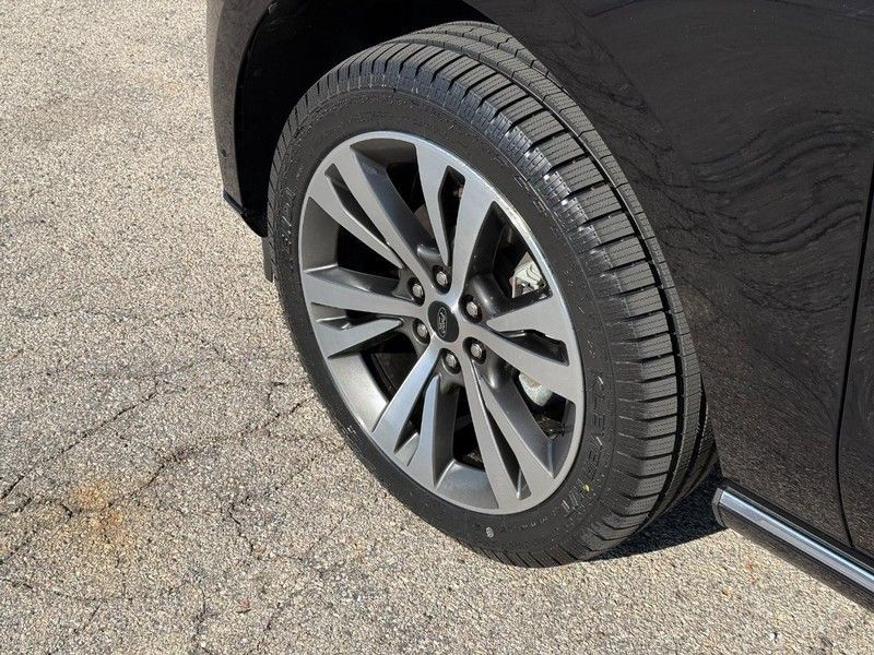 Used 2021 Ford Expedition Platinum AWD/4WD image 10