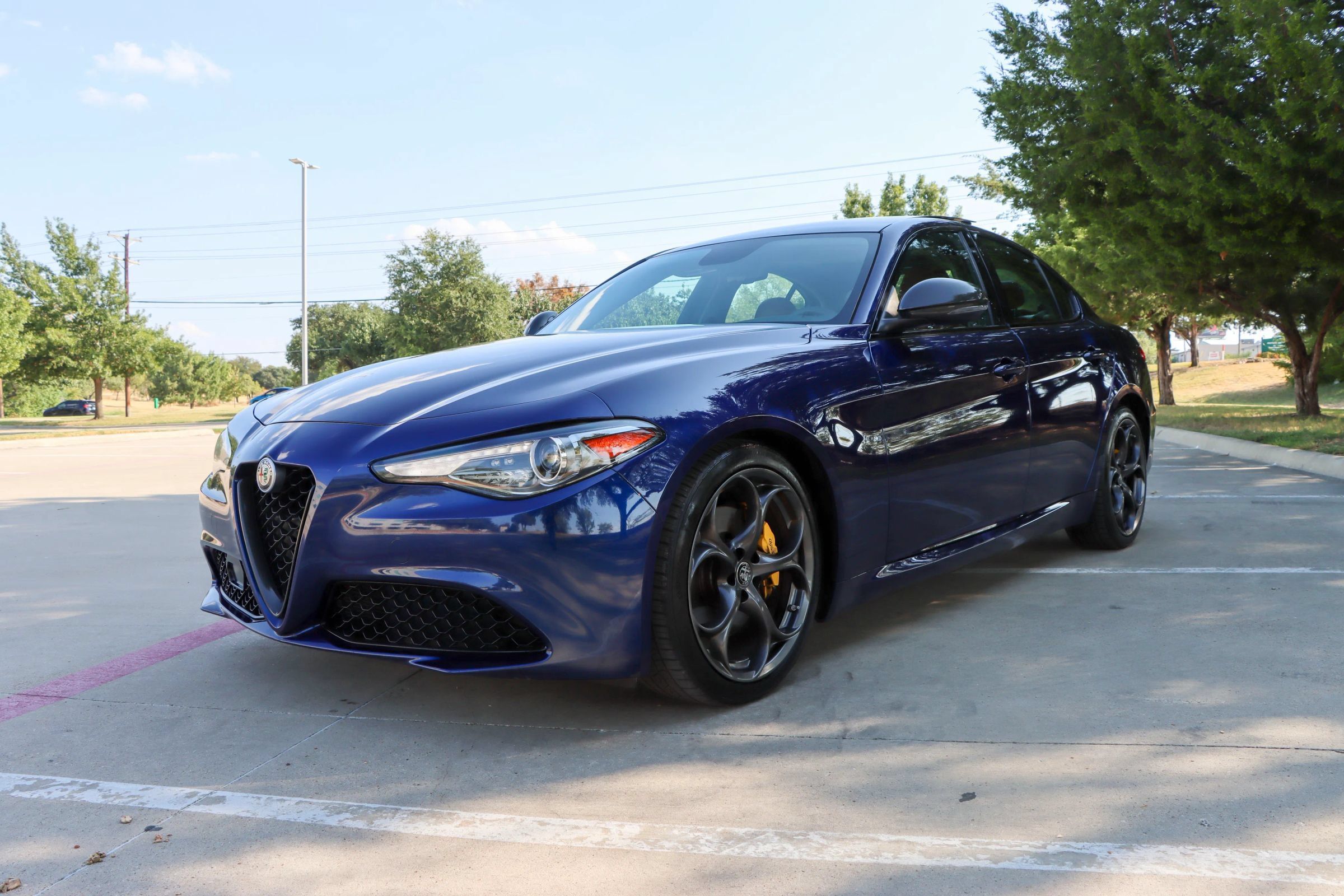 Used 2019 Alfa Romeo Giulia w/ Nero Edizione RWD image 3