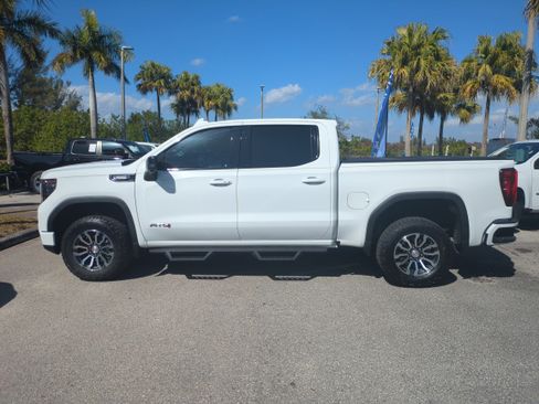 Used 2023 GMC Sierra 1500 AT4 image 8