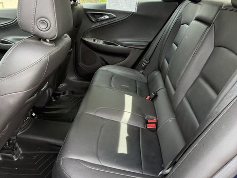 Used 2016 Chevrolet Malibu LT w/ Leather Package image 13