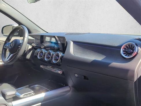 Used 2022 Mercedes-Benz GLA 250 GLA 250 w/ Premium Package Lite image 24