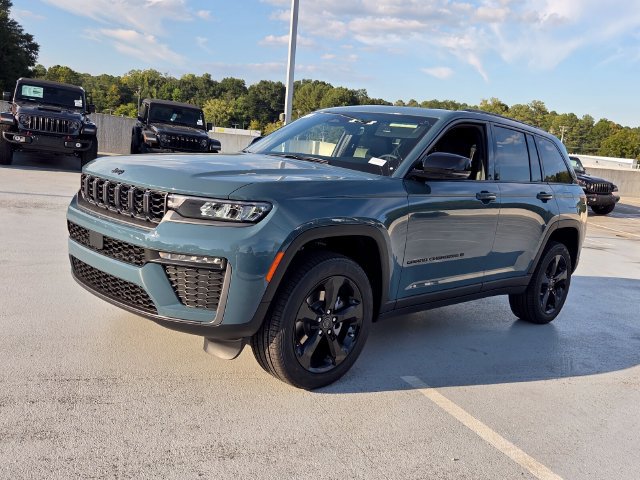 New 2027 Jeep Grand Cherokee Limited w/ Limited Altitude Package RWD image 3