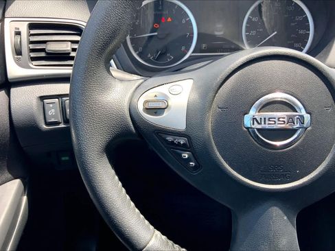 Used 2018 Nissan Sentra SV FWD image 21