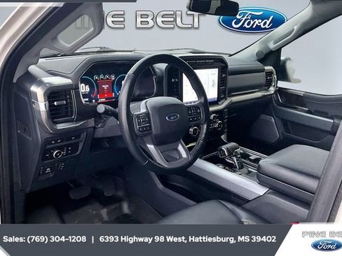 Used 2023 Ford F150 Lariat w/ Trailer Tow Package image 13