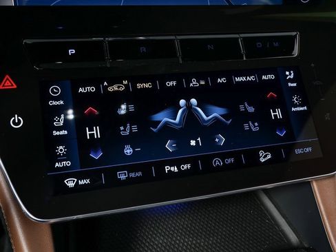 New 2025 Maserati Grecale GT image 15