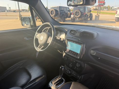 Used 2020 Jeep Renegade Altitude AWD/4WD image 86