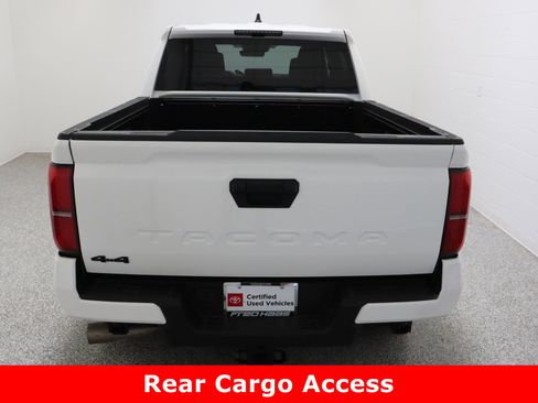 Certified 2025 Toyota Tacoma TRD Off-Road image 8