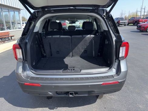 Used 2025 Ford Explorer Active AWD/4WD image 15