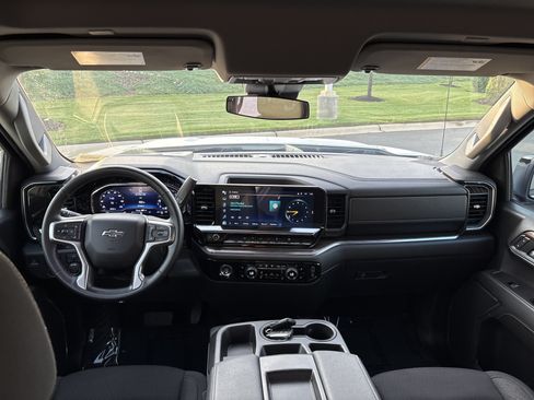 Used 2024 Chevrolet Silverado 1500 RST AWD/4WD image 20