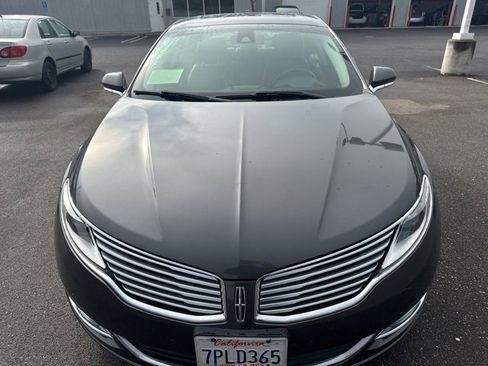 Used 2016 Lincoln MKZ w/ Equipment Group 300A Reserve image 4