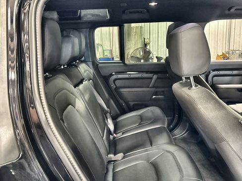 Used 2025 Land Rover Defender 110 S AWD/4WD image 31