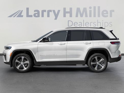 New 2026 Jeep Grand Cherokee Limited AWD/4WD image 3