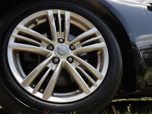 Used 2011 INFINITI G37 Journey w/ Premium Pkg RWD image 30