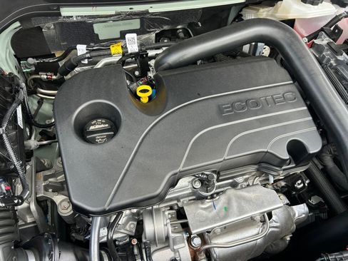 Used 2026 Chevrolet Equinox LT FWD image 31