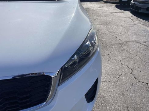 Used 2019 Kia Sorento LX w/ LX V6 Convenience Package image 13