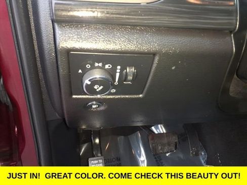 Used 2020 Jeep Grand Cherokee Laredo image 15