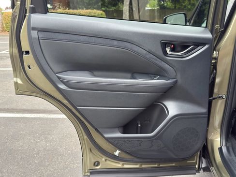 Used 2025 Subaru Forester Limited image 24