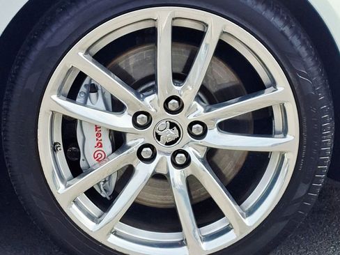 Used 2015 Chevrolet SS RWD image 31