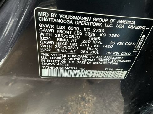 Used 2021 Volkswagen Atlas SE w/ Towing Package AWD/4WD image 40
