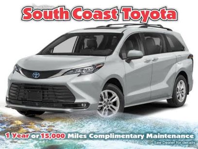 Used 2024 Toyota Sienna XLE Woodland Edition