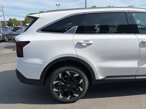 New 2026 Kia Sorento EX AWD/4WD image 7